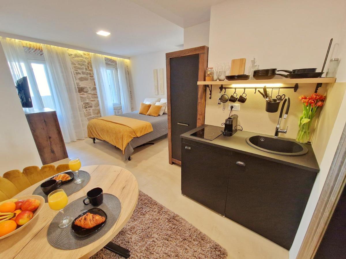 Ferienwohnung Hidden Oasis Rovinj Exterior foto